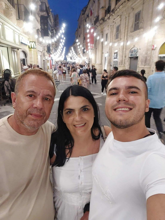makedonec-pobedi-na-natprevar-za-najdobar-barista-na-malta-sozdadov-koktel-so-kafe-i-leshnik-tuka-zhiveam-4-godini-03.jpg