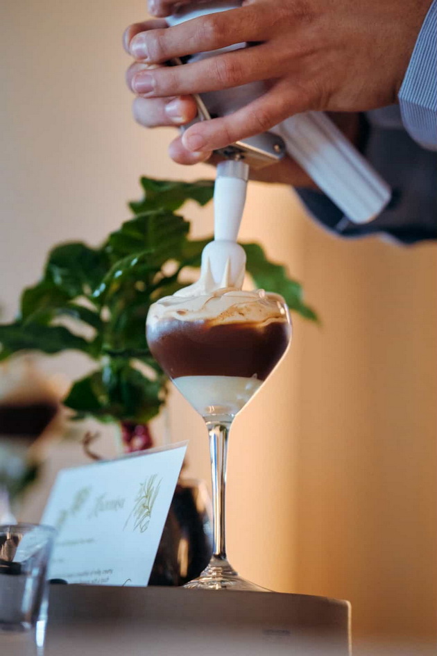 makedonec-pobedi-na-natprevar-za-najdobar-barista-na-malta-sozdadov-koktel-so-kafe-i-leshnik-tuka-zhiveam-4-godini-12.jpg