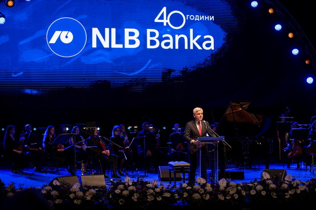 nlb-banka-go-odbelezha-40-godishniot-jubilej-so-gala-koncert-nokj-na-muzichko-sovrshenstvo-i-posvetenost-kon-iznorednost-i-zaednicata-05.jpg
