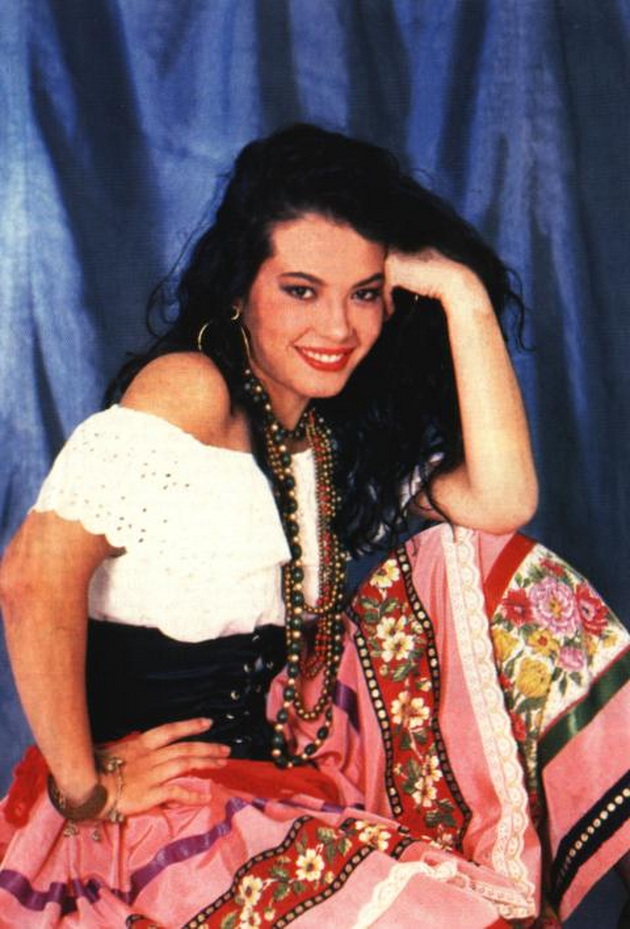 retro-videa-koi-budat-nostalgija-del-od-najdramatichnite-sceni-vo-kasandra-hit-serijata-od-90-tite-03.jpg