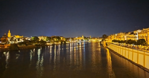 keti-od-skopje-na-patuvanje-so-drugarkite-vo-andaluzija-specijalitet-im-e-opash-od-bik-uzhivavme-vo-flamenkoto-i-mediteranskoto-sonce-15.jpg