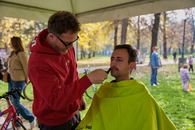 recisi-400-velosipedisti-vozea-za-masko-zdravje-za-vreme-na-nastanot-pustam-brk-brkam-zdravje-na-dm-drogerie-markt-06.jpg