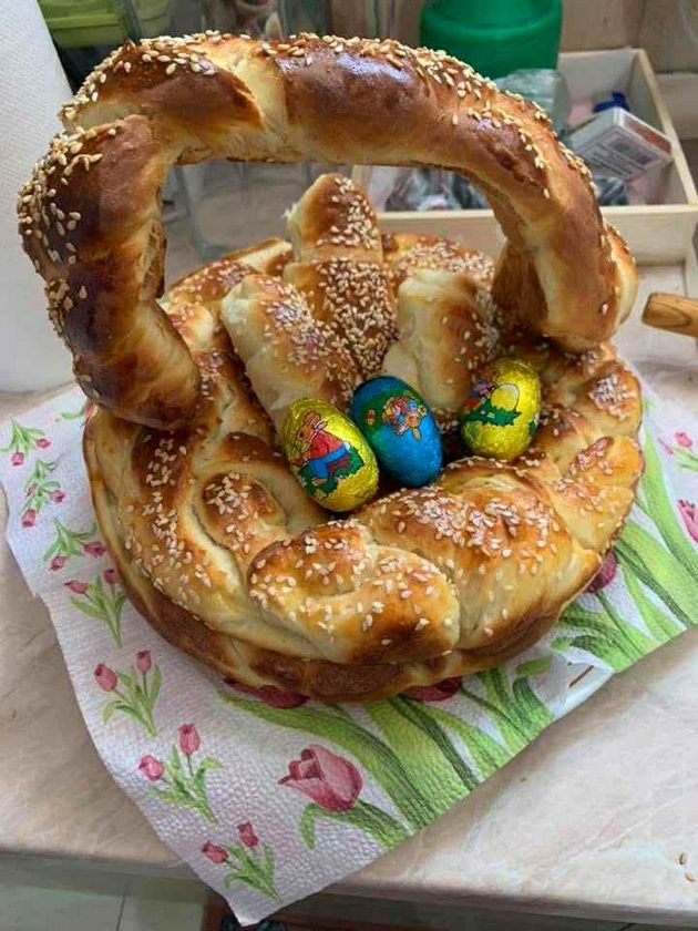angela-25-od-kochani-od-10-godini-gotvam-tradicionalen-ruchek-za-doma-receptite-i-talentot-mi-se-od-baba-mi-22_copy_copy.jpg