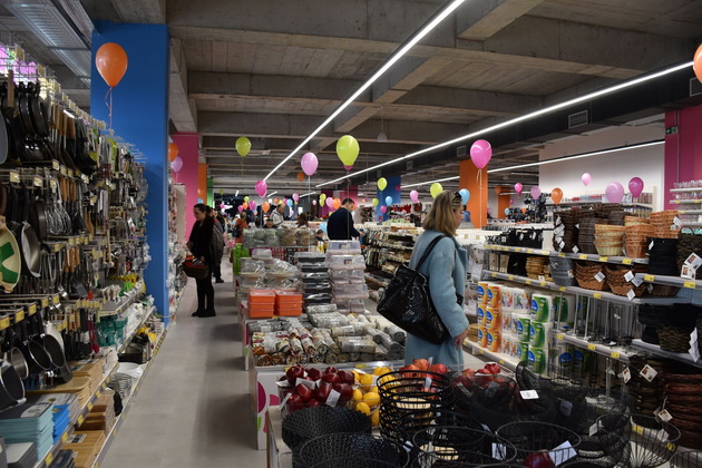 spektakularno-otvoranje-vo-gevgelija-djambo-i-vero-stanaa-novata-omilena-destinacija-vo-gevgelija-mall_03.jpeg
