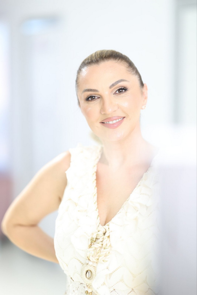 uspeshni-makedonci-niz-svetot-d-r-biljana-talevska-e-dermatolog-vo-shvedska-03.jpg