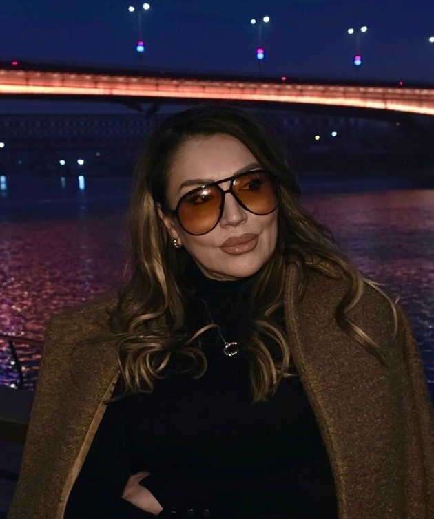 lila-filipovska-se-vrati-na-rabota-vo-hit-autfit-so-vlechki-po-patuvanjeto-so-drugarite-vo-belgrad-14.jpg