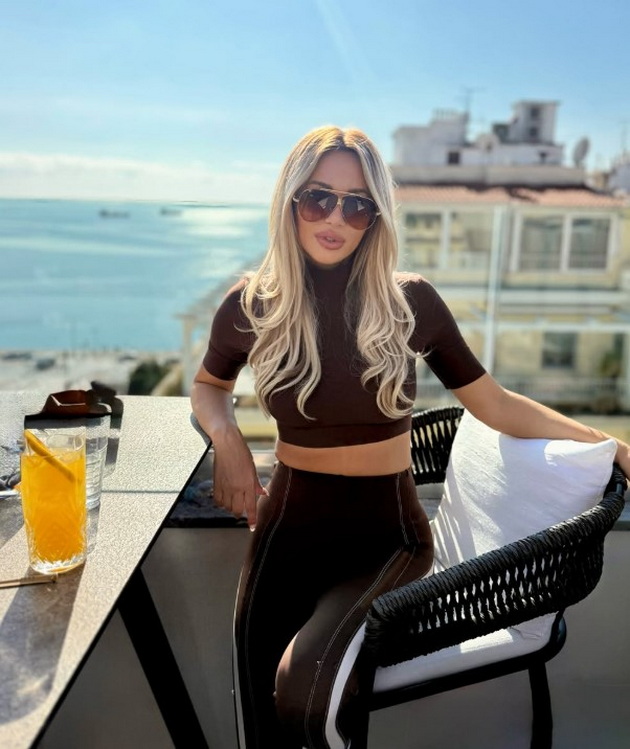natasha-figurela-site-sakame-pari-jas-sum-hedonist-jas-sum-bik-vo-horoskop-sakam-luksuz-skapi-chanti-08.jpg