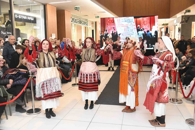 dijalog-megju-tradicijata-i-sovremenosta-vo-skopje-citi-mol-01.JPG