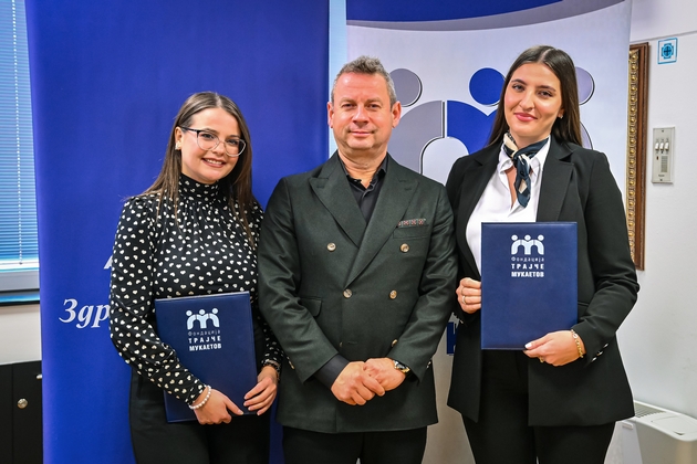 fondacijata-trajche-mukaetov-dodeli-40-novi-stipendii-za-uchebnata-2025-2026-01.JPG