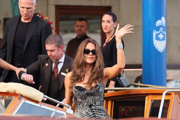 kloi-kardashijan-so-retka-izjava-za-nejzinata-makjea-se-vencha-so-tatko-mi-koga-beshe-na-smrtna-postela-go-iskoristi-za-pari-02.JPG