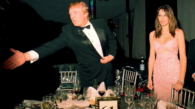 mozhni-prichini-zoshto-melanija-ostanuva-so-donald-tramp-iako-nekogash-izgleda-kako-da-go-mrazi-04.JPG