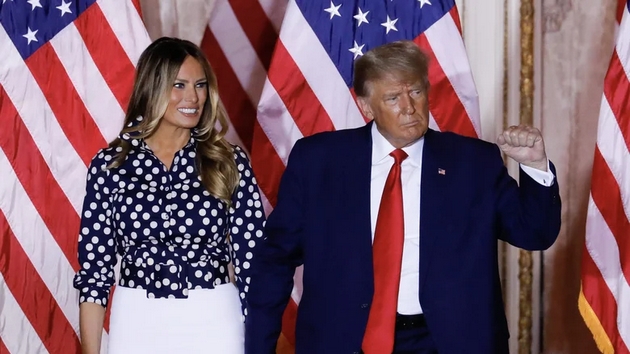 mozhni-prichini-zoshto-melanija-ostanuva-so-donald-tramp-iako-nekogash-izgleda-kako-da-go-mrazi-10.JPG
