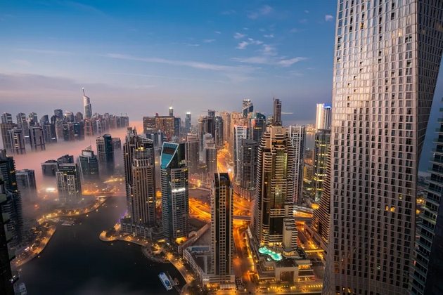 mrachnata-tajna-na-devojkite-vo-dubai-koi-se-falat-so-raskosh-i-luksuz-03.JPG