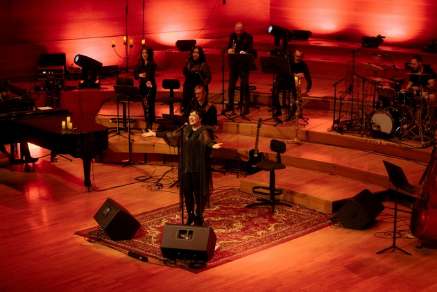 muzika-shto-obedinuva-poddrshka-shto-trae-halkbank-i-kaliopi-ja-zaokruzhija-esenskata-koncertna-sezona-04.JPG