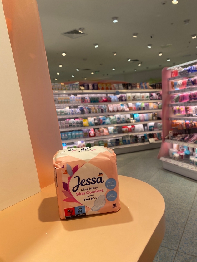 ovie-jessa-tamponi-chinat-159-denari-a-vo-pakuvanjeto-ima-56-parchinja-pogledni-gi-i-ostanatite-sekogash-povolno-favoriti-od-jessa-02.JPG