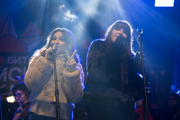 sarah-mace-the-girlzz-ja-otvorija-praznichnata-sezona-so-magichen-koncert-vo-bitola-6.JPG