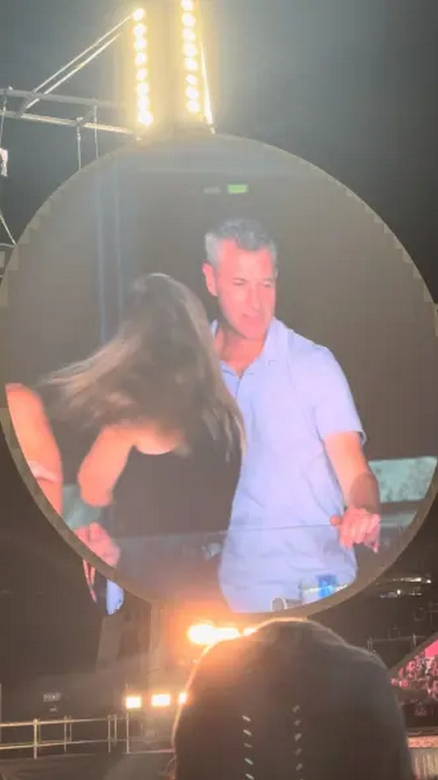 se-oglasi-zhenata-od-koncertot-na-coldplay-napravivme-greshka-no-nemavme-afera-dobiv-mnogu-smrtni-zakani-06.JPG