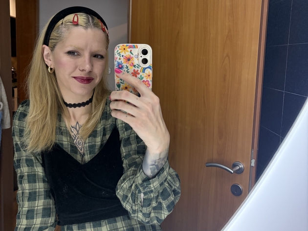 so-irina-atanaskova-za-umetnosta-da-se-bide-majka-i-umetnik-i-za-prijatelot-shto-go-spasuva-denot-03.JPG