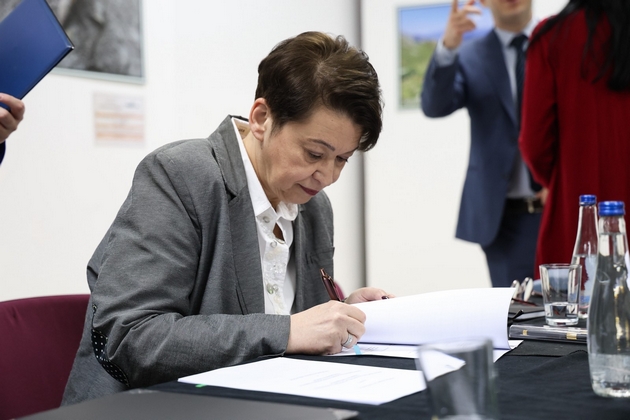 stopanska-banka-ministerstvoto-za-kultura-i-turizam-i-prirodonauchniot-muzej-skopje-potpishaa-memorandum-za-str_2.JPG
