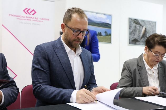 stopanska-banka-ministerstvoto-za-kultura-i-turizam-i-prirodonauchniot-muzej-skopje-potpishaa-memorandum-za-str_3.JPG