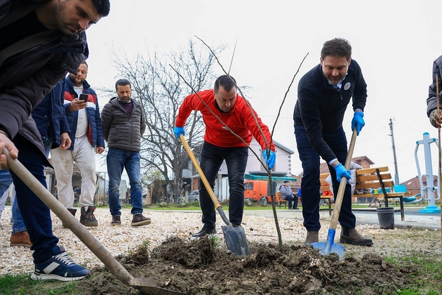 zasadeni-150-sadnici-vo-noviot-sportski-centar-idrizovo-donacija-od-pivara-skopje-02.JPG