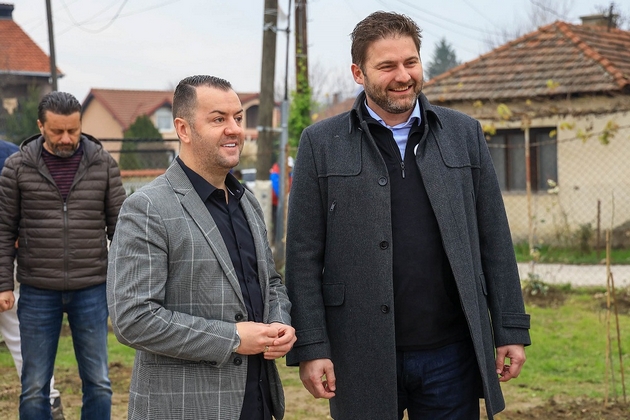 zasadeni-150-sadnici-vo-noviot-sportski-centar-idrizovo-donacija-od-pivara-skopje-06.JPG