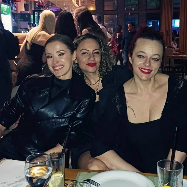 denes-ti-e-rodenden-ana-kostadinovska-skrshena-od-bolka-za-nejzinata-sara-koja-pochina-vo-pozharot-vo-kochani-07.jpg