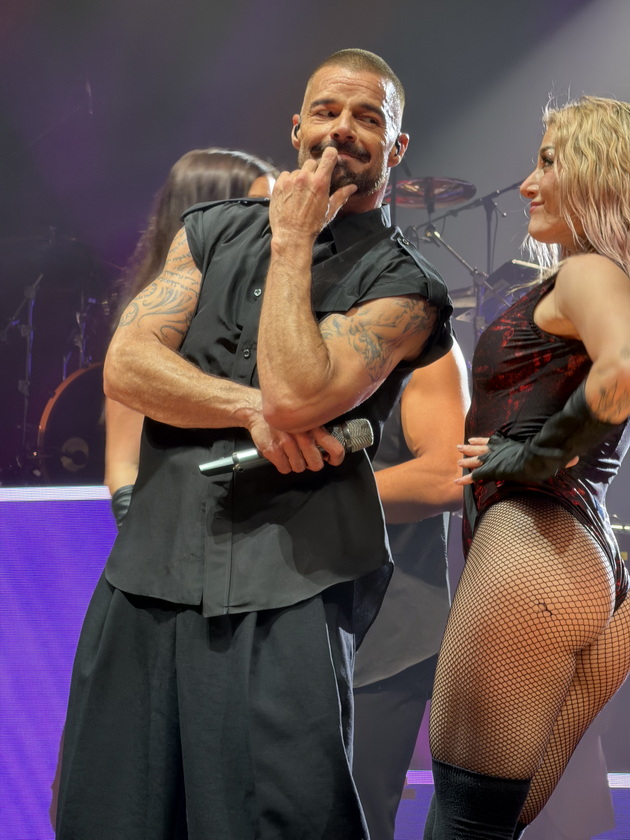 jordan-od-skopje-beshe-na-koncert-na-riki-martin-vo-bratislava-ima-energija-shto-retko-se-gleda-vip-biletite-bea-okolu-200-29.jpeg