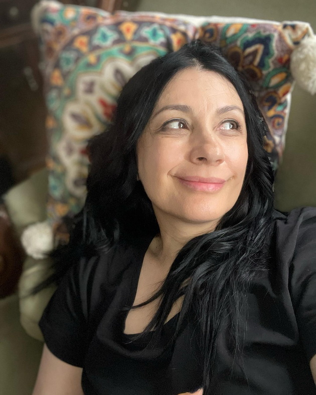 kaliopi-za-stilot-i-ubavinata-doma-imam-mala-teretana-omileno-mi-e-odeloto-armani-shto-go-nosev-na-evrovizija-06.jpg