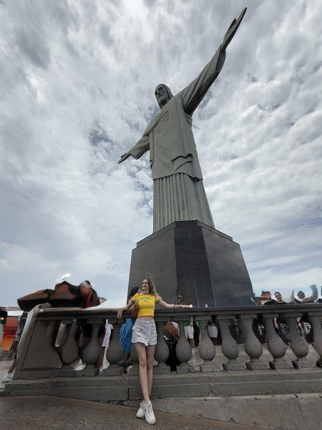 martina-od-bitola-ja-poseti-latinska-amerika-mi-se-dopadna-mesoto-od-lama-ne-me-isplashija-kriminalcite-vo-favelite-vo-rio-24.jpeg