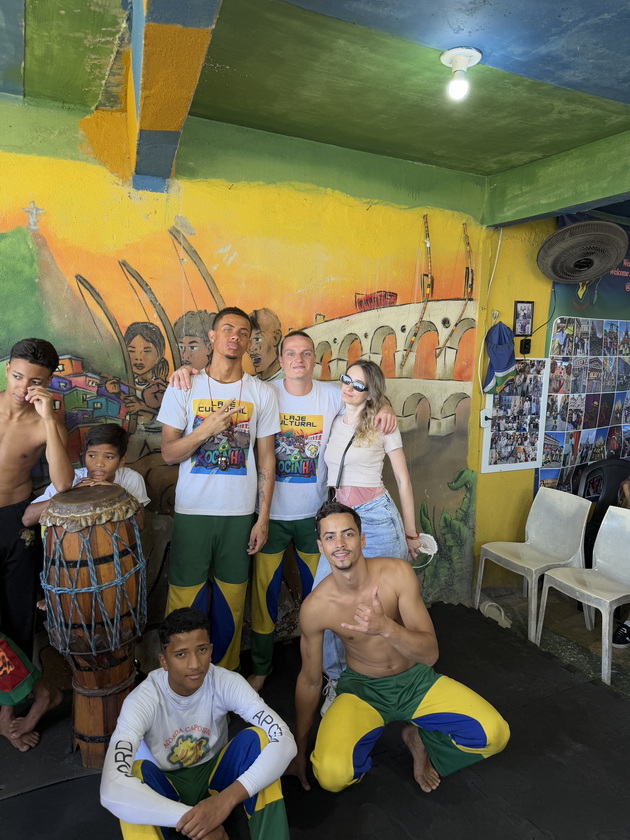 martina-od-bitola-ja-poseti-latinska-amerika-mi-se-dopadna-mesoto-od-lama-ne-me-isplashija-kriminalcite-vo-favelite-vo-rio-32.jpeg