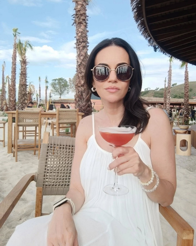 sanja-saveska-za-crnobelo-leksikon-vo-poraka-na-instagram-mi-pishaa-kje-se-omazhish-li-za-mene-03.jpg