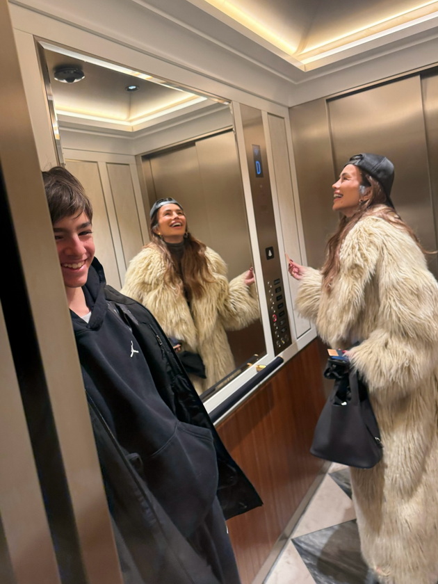 sinot-na-severina-so-prada-kapche-od-500-na-bozhikjen-market-vo-viena-pejachkata-vo-raskoshna-bunda-se-vozi-na-ringishpil-15.jpg