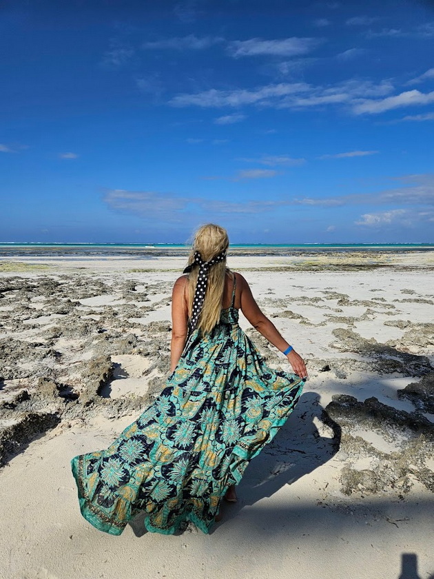 tanja-atanasovska-za-patuvanjeto-vo-zanzibar-lokalcite-me-vikaa-shakira-masaite-i-denes-zhiveat-vo-kukji-od-kal-19.jpg
