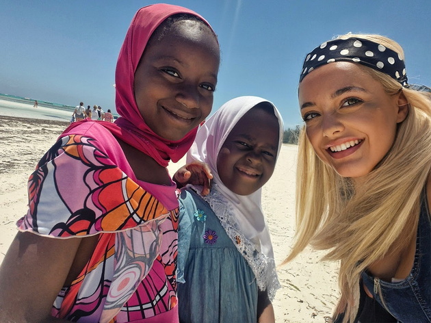 tanja-atanasovska-za-patuvanjeto-vo-zanzibar-lokalcite-me-vikaa-shakira-masaite-i-denes-zhiveat-vo-kukji-od-kal-30.jpg