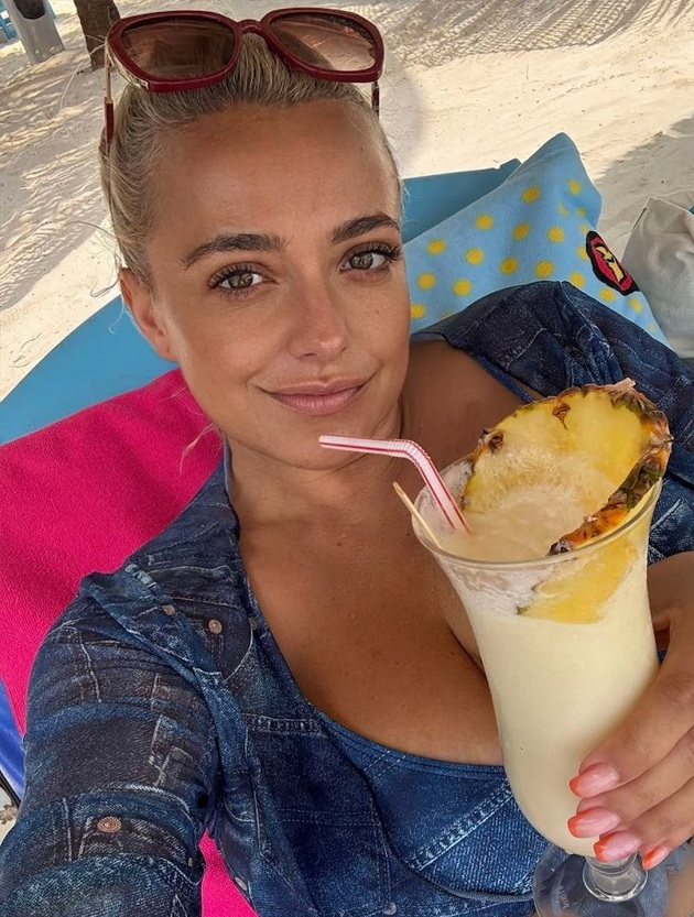 tanja-atanasovska-za-patuvanjeto-vo-zanzibar-lokalcite-me-vikaa-shakira-masaite-i-denes-zhiveat-vo-kukji-od-kal-44.jpg