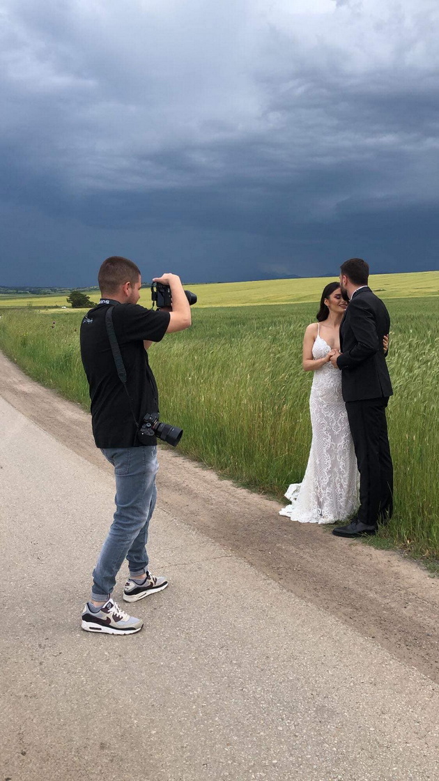 viktor-krstevski-svadben-fotograf-nikoj-ne-zabelezhuva-deka-gladuvame-cel-den-na-svadbi-54.jpg