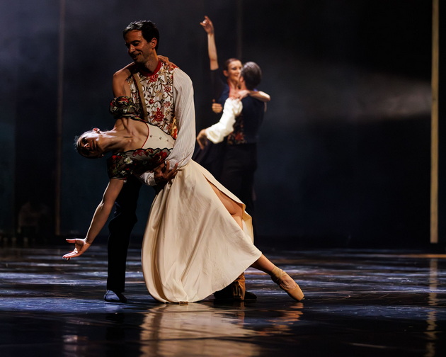 hristina-mitrashinovikj-nasha-balerina-za-crnobelo-10-prichini-zoshto-si-ja-obozhavam-profesijata-07.jpeg