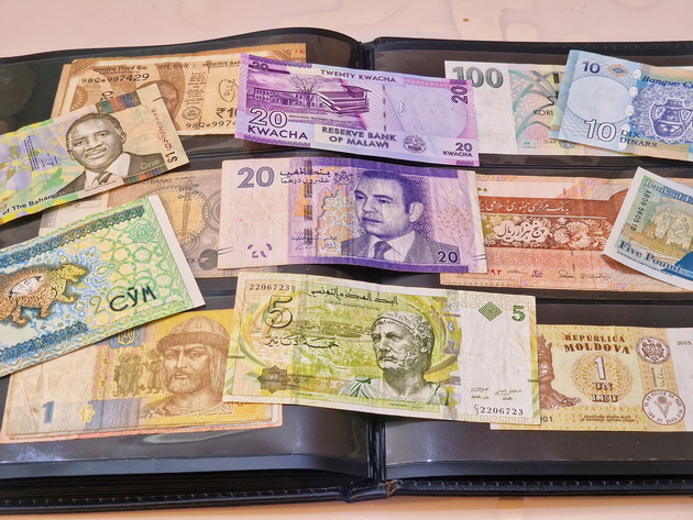 makedonec-kolekcioner-bara-pomosh-ushte-15-banknoti-za-da-gi-soberam-site-od-cel-svet-06.jpeg