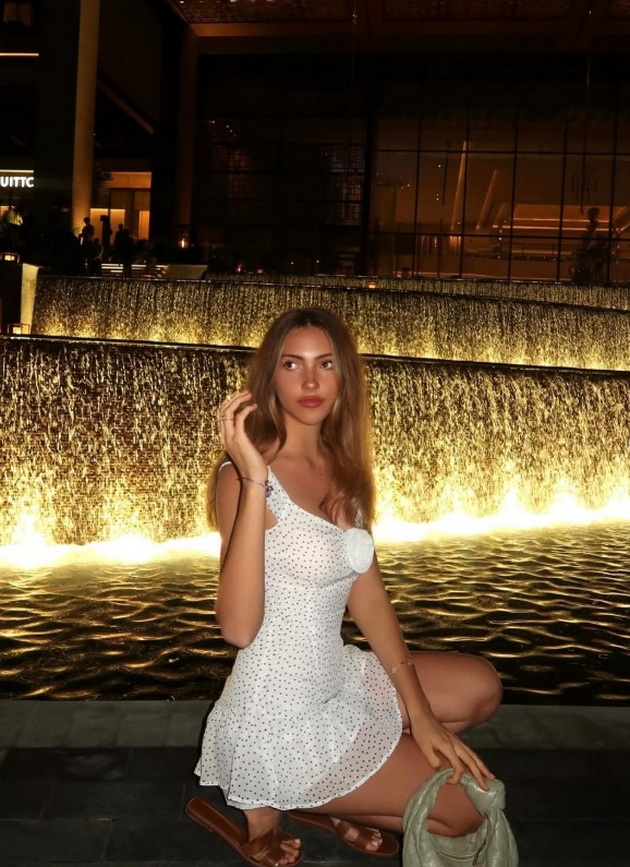 po-skandalot-dushko-se-oglasi-a-jelena-karleusha-si-uzhiva-vo-dubai-so-kjerkite-i-si-pee-jas-sum-barbi-05.jpg