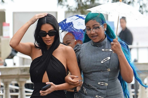 kim-kardashijan-povtorno-kritikuvana-za-kjerka-nort-ne-odi-na-uchilishte-doma-ja-ucham-kako-da-izgradi-brend-09.JPG