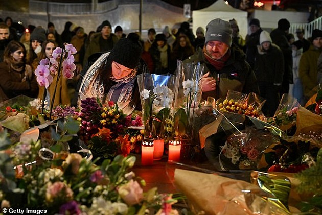 potresni-svedoshtva-od-pozharot-vo-diskoteka-vo-shvajcarija-gledav-kako-gorat-lugje-vlegov-vnatre-za-da-go-spasam-brat-mi-07.jpg