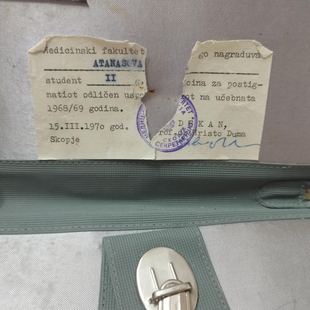 primarius-d-r-violeta-arsova-e-pedijatar-vo-penzija-koja-ushte-e-aktivna-so-koleshka-porodivme-zhena-vo-fikjo-02.JPG
