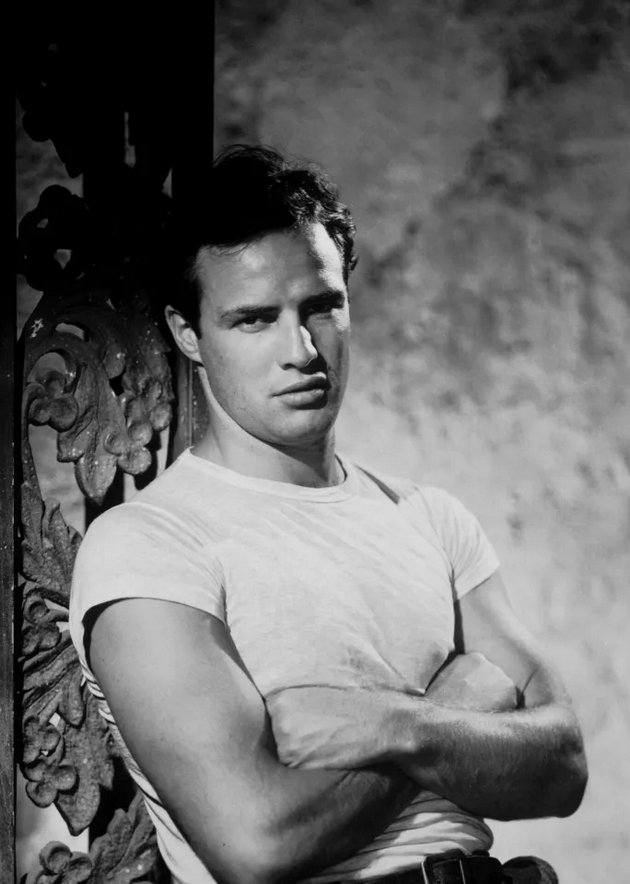 semejna-drama-kako-od-sapunica-dali-marlon-brando-e-bioloshkiot-tatko-na-sinot-na-majkl-dzhekson09.JPG