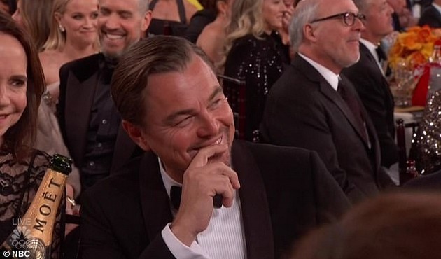 viralnite-i-najsmeshnite-momenti-na-leonardo-di-kaprio-na-zlatni-globusi-koi-go-pretvorija-vo-meme-03_copy.JPG