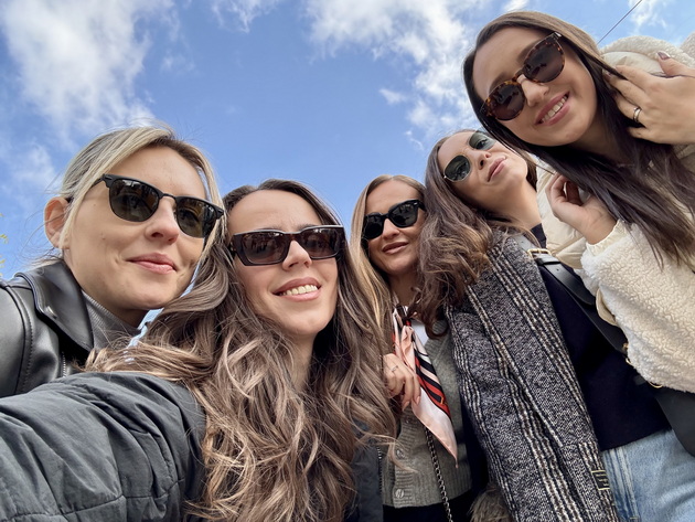 andrijana-od-skopje-e-stjuardesa-i-majka-na-2-deca-prisustvuvav-na-ragjanje-na-bebe-vo-avion-15.jpeg