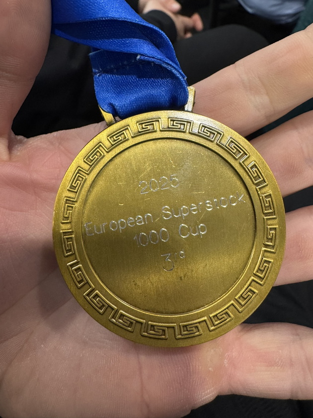 hristijan-buzalkovski-vo-verona-dobi-nov-medal-za-motociklizam-ova-mi-e-vtora-bronza-vo-evropskiot-shampionat-02.jpg