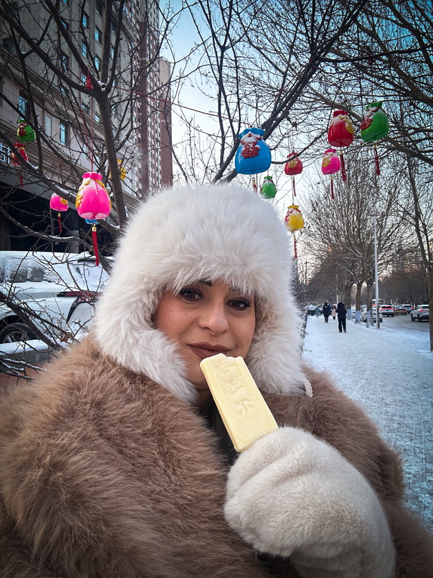 stefanija-naseska-imashe-revija-vo-kina-mi-dadoa-lichno-obezbeduvanje-publikata-se-turkashe-da-se-fotografira-so-mene-20_copy.jpeg