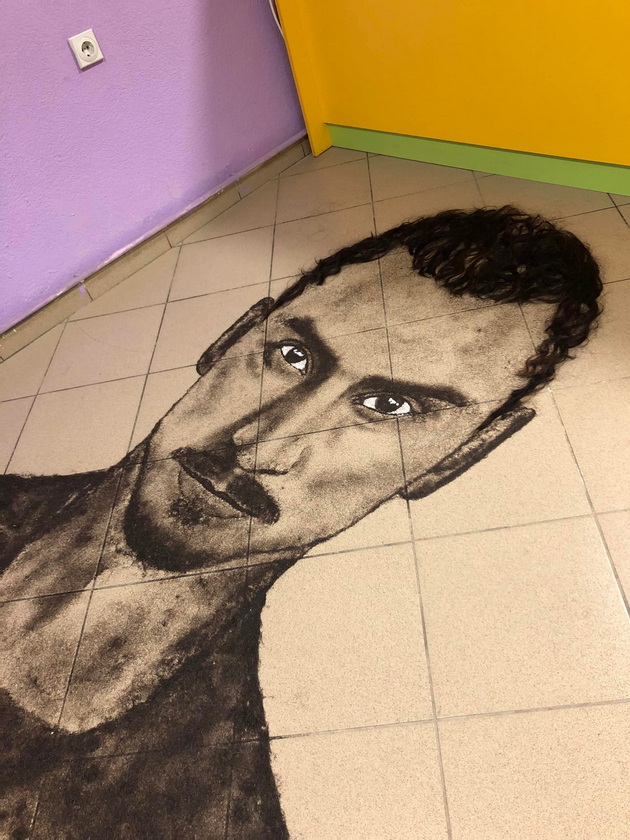 svetlana-od-krivogashtani-slika-portreti-so-kosa-ne-mislev-deka-e-neshto-posebno-dodeka-ne-se-vidov-na-instagram-kaj-novak-10.jpg