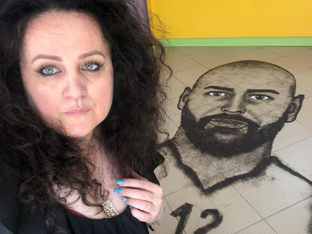 svetlana-od-krivogashtani-slika-portreti-so-kosa-ne-mislev-deka-e-neshto-posebno-dodeka-ne-se-vidov-na-instagram-kaj-novak-11.jpg